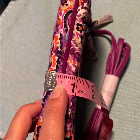 NWT Vera Bradley RFID Crossbody - Picture 4 of 9